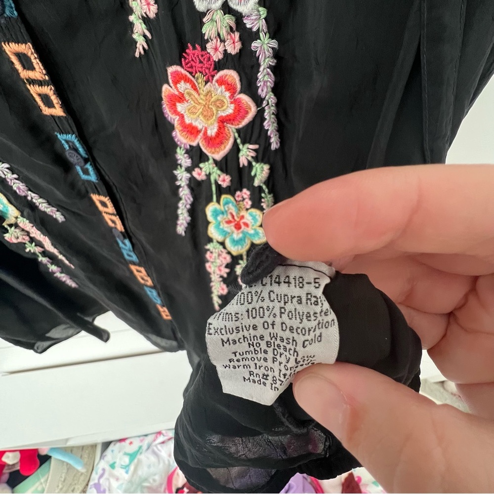 Johnny Was Alaura Black Embroidered Tunic Blouse - Picture 10 of 11